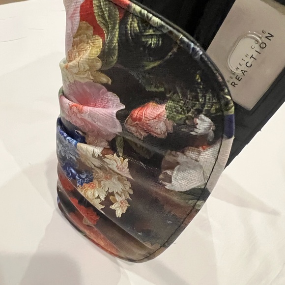 Kenneth Cole womens wallet - Picture 8 of 8